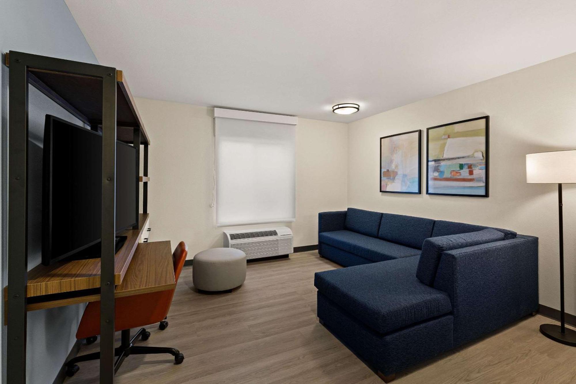 Everhome Suites Temecula Bagian luar foto