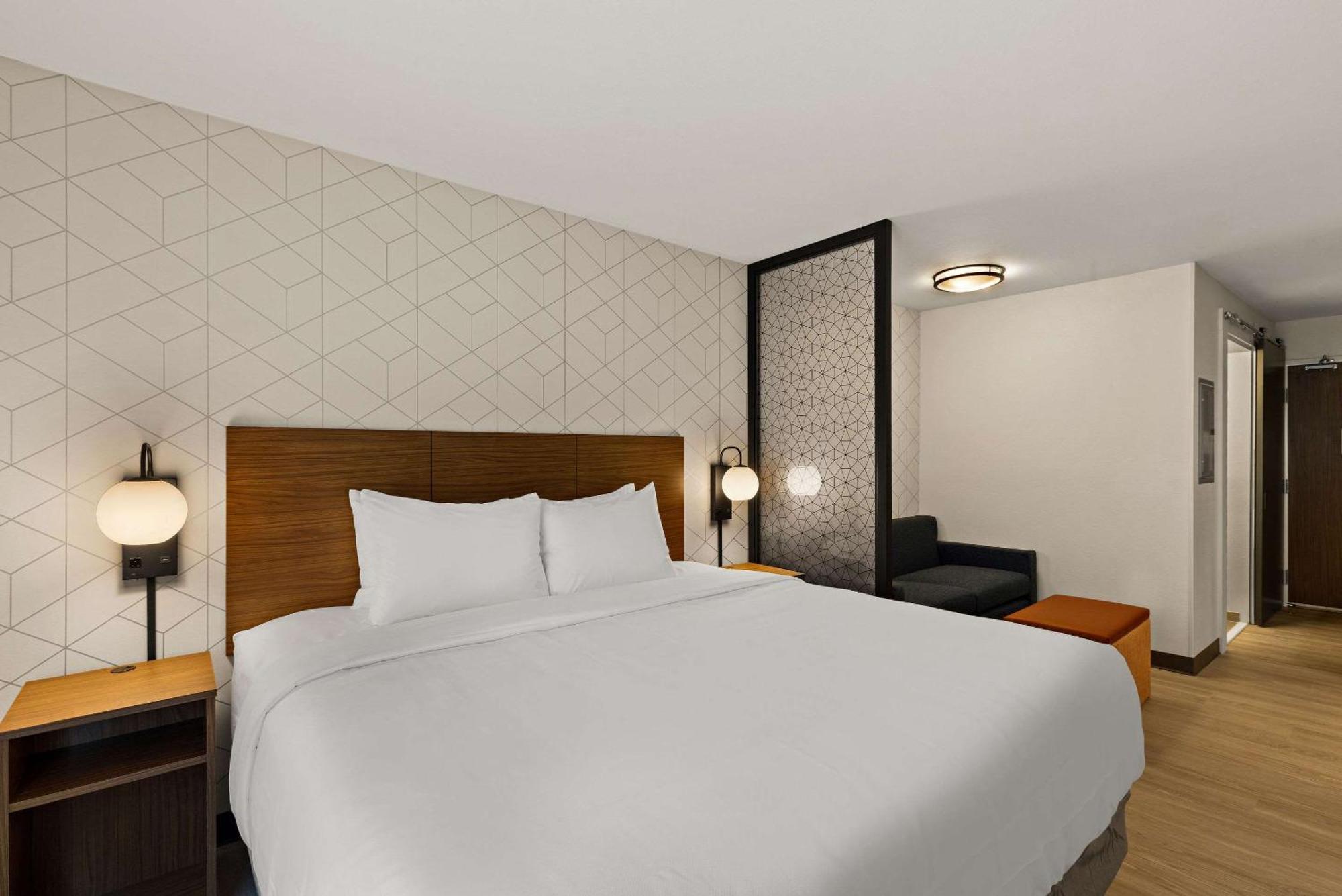 Everhome Suites Temecula Bagian luar foto